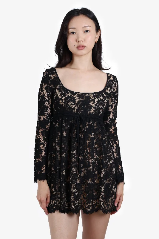 Tiered party dress-Gucci By Tom Ford Long Sleeve 1996 Runway Black Nude Lace Micro Mini Babydoll Dress Size 42