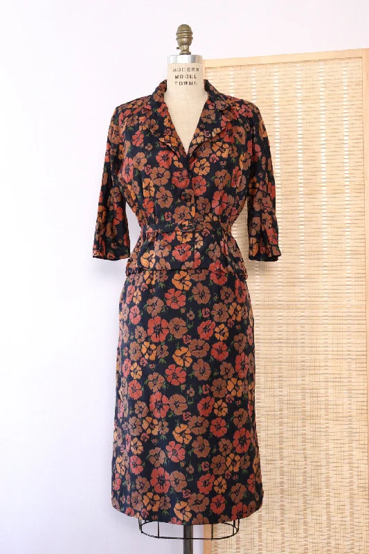 Polka dot party dress-1940s Autumn Floral Skirt Suit S