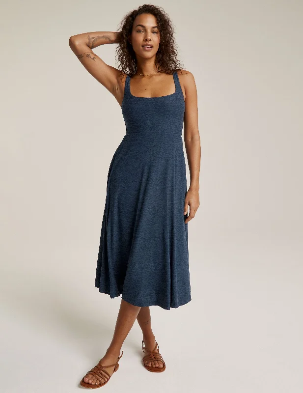 Halter neck party dress-Featherweight At The Ready Square Neck Dress