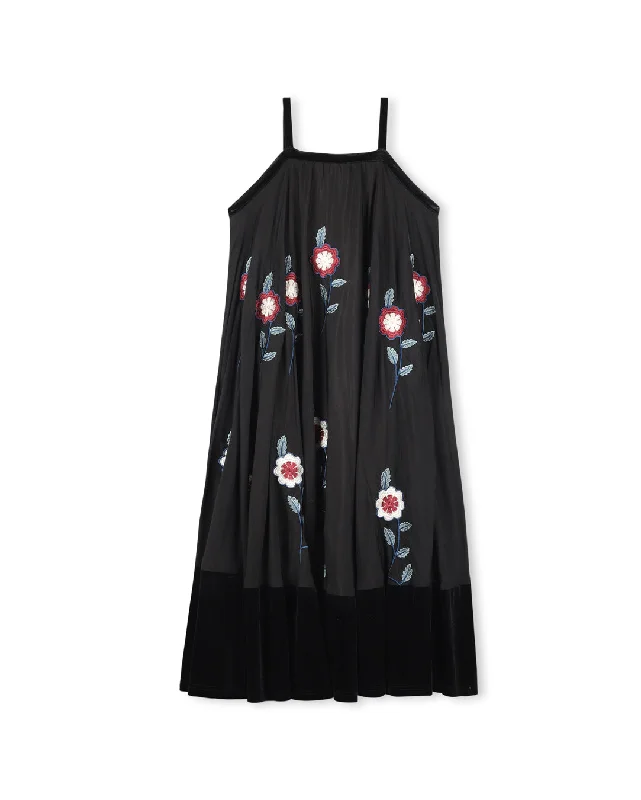 Halter neck party dress-Embroidered Floral Swing Jumper