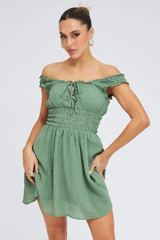 Open-back party dress-Green Fit and Flare Dress Sleeveless Waist Shirred